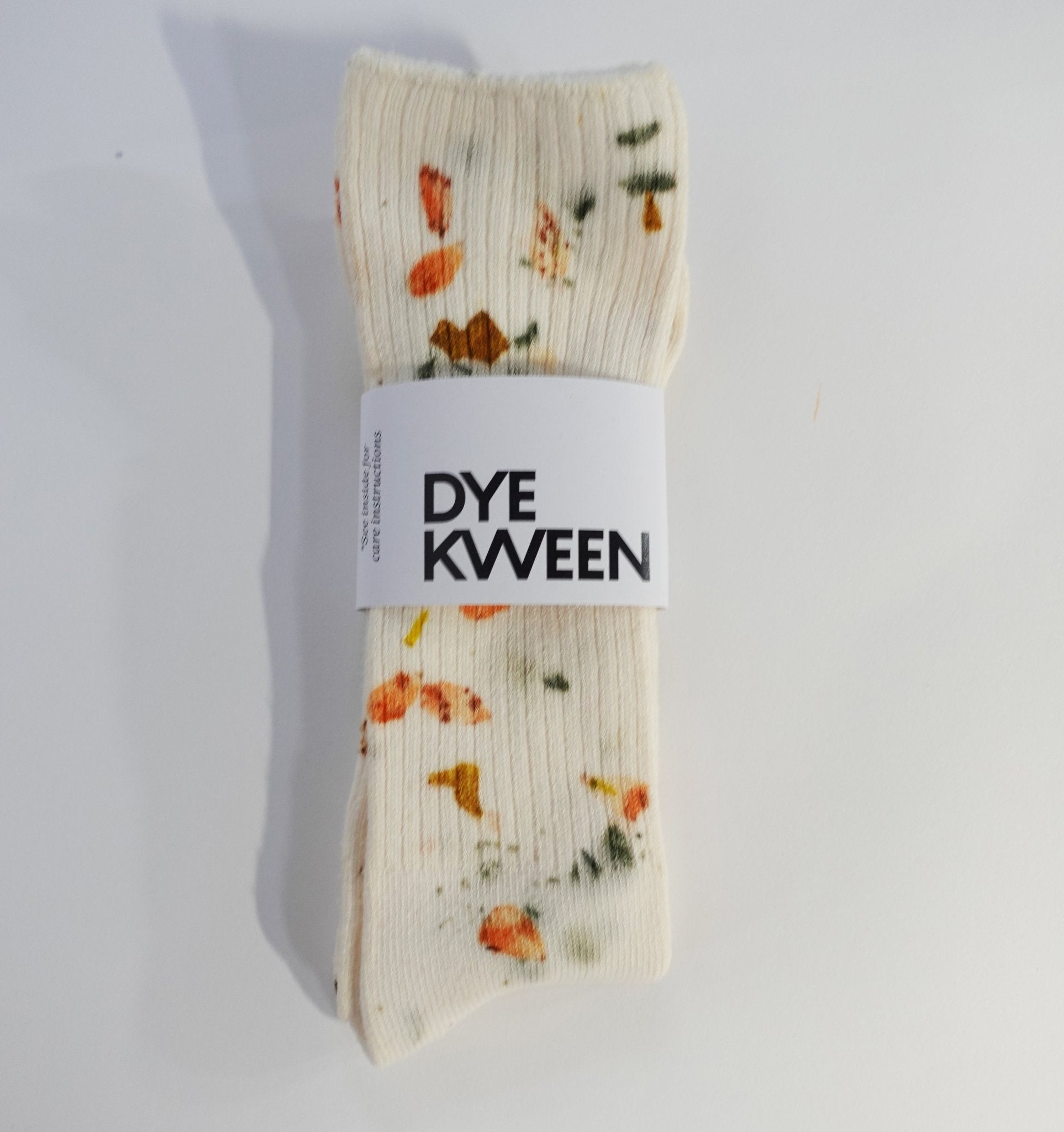 Abstract Bundled Dyed Bamboo Sock dyekween