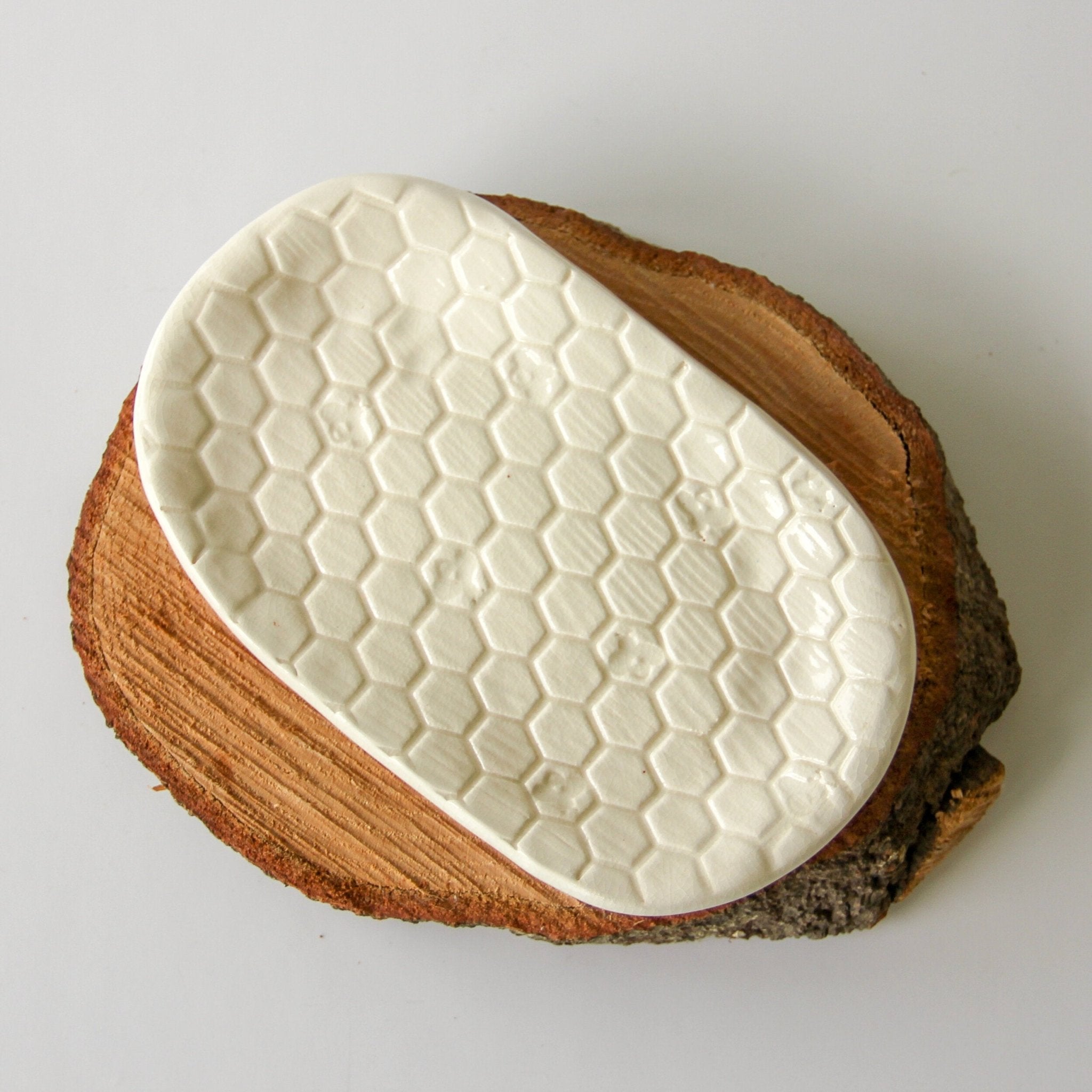 Beehive Soap Dish prodigalpottery