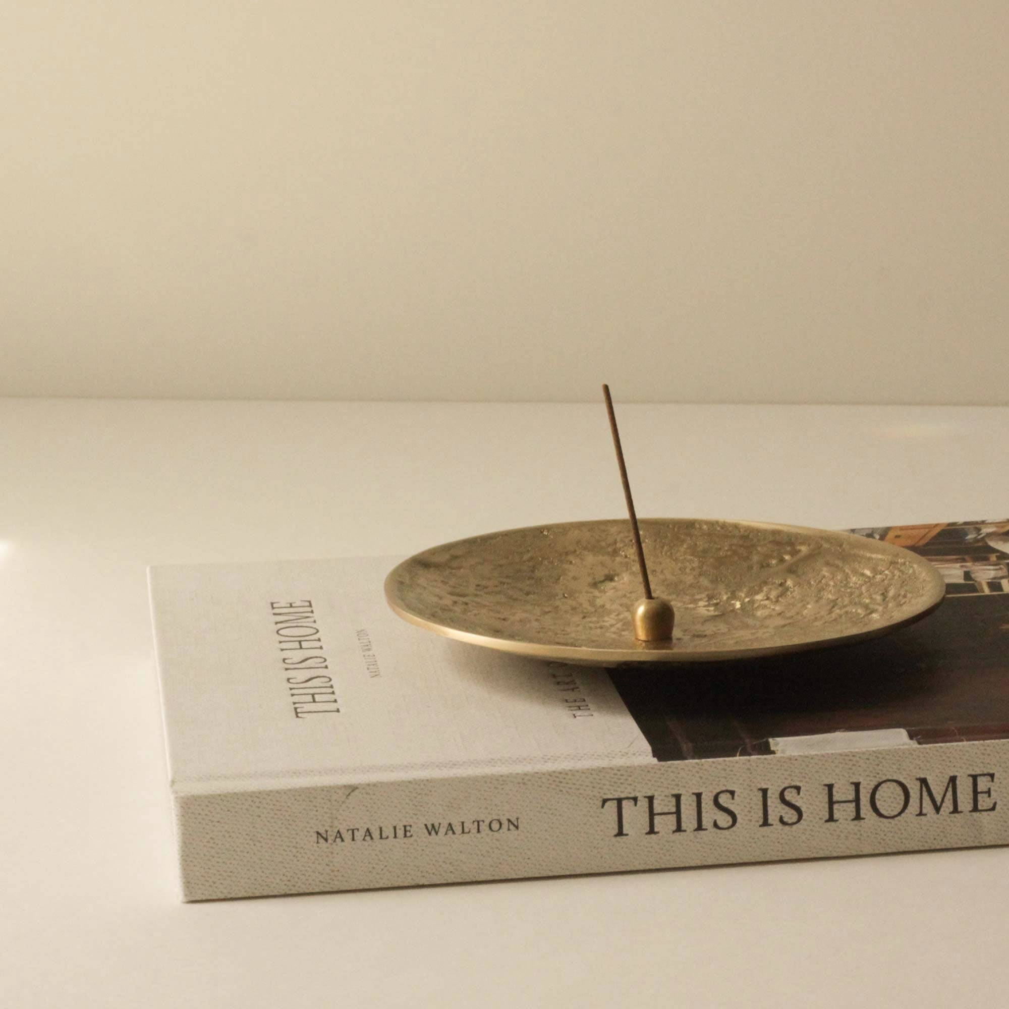 Ellipse Brass Incense Holder CEDAR AND MYRRH