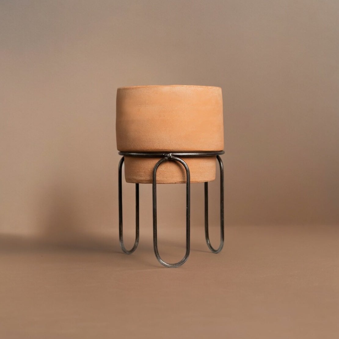 Jaro Short Terracotta Planter by MESO MESO