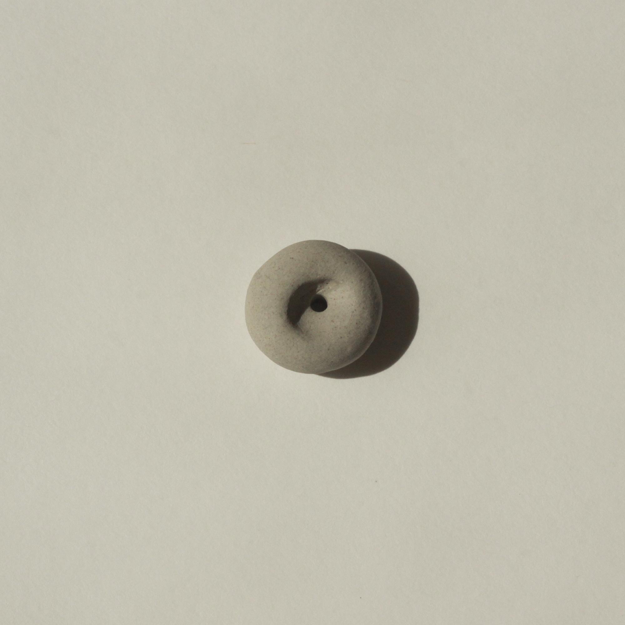 Mini Light Grey Ceramic Pebble Incense Holder CEDAR AND MYRRH