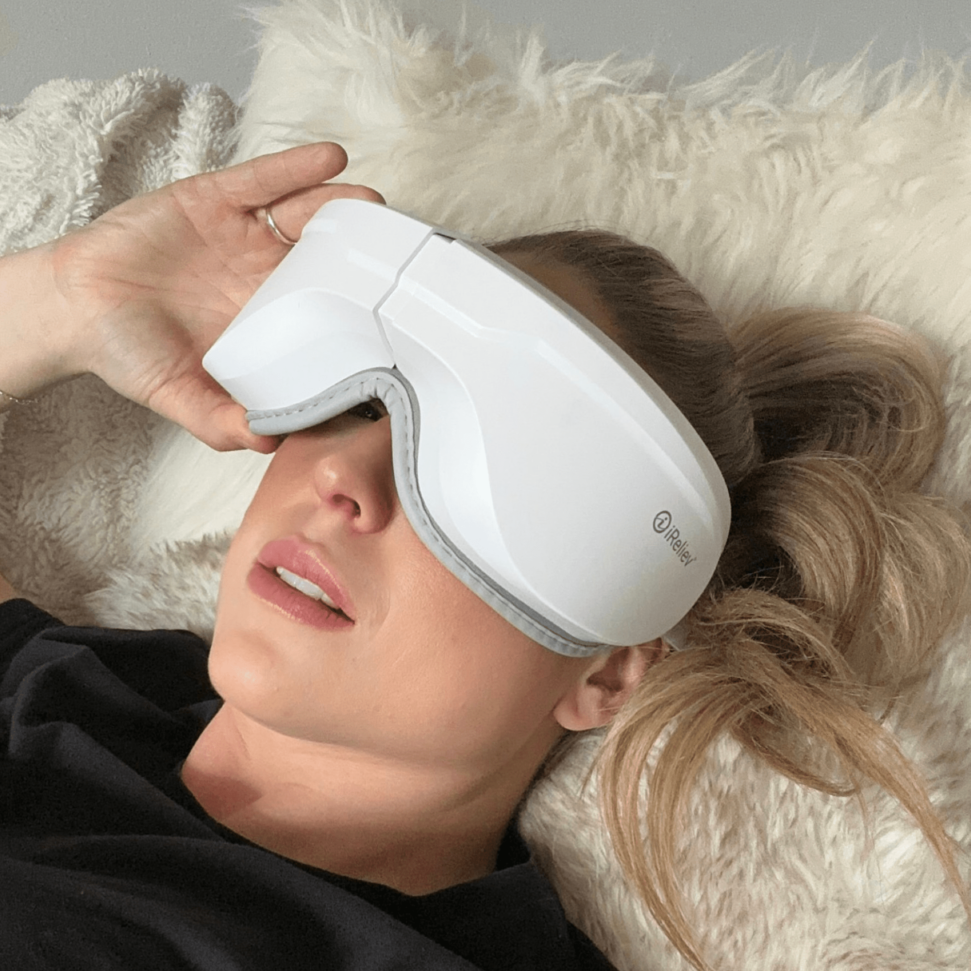 Relaxable™ Eye Massager with Heat iReliev