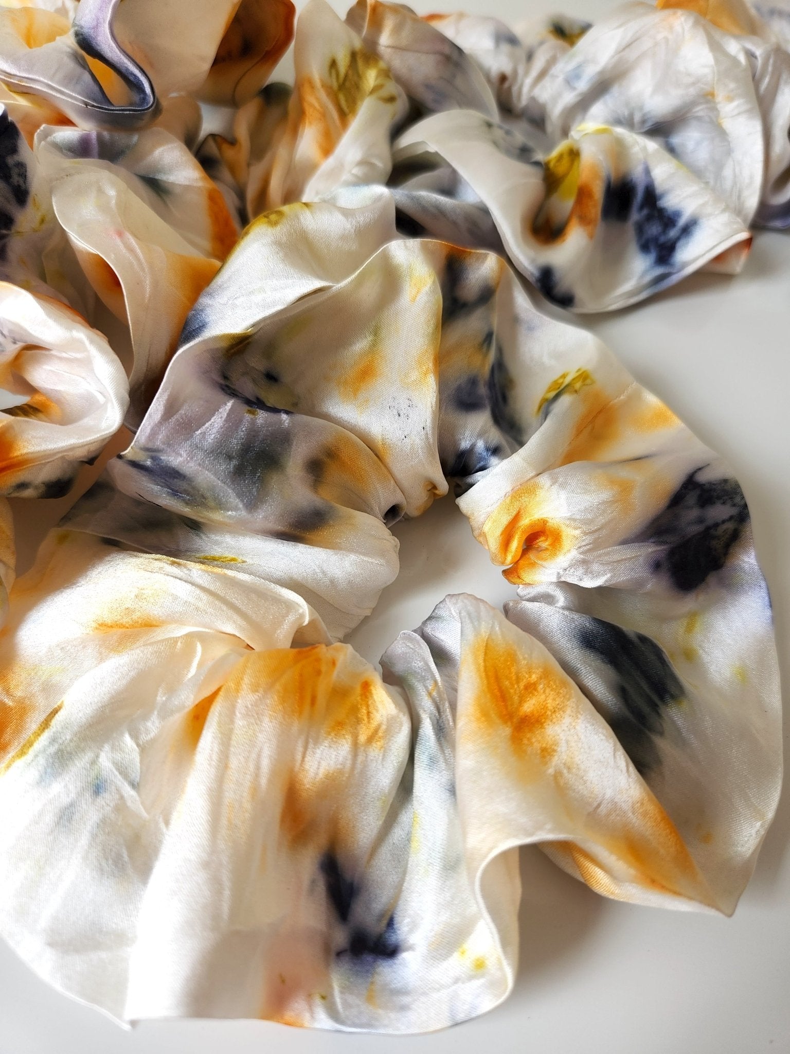 Botanically Dyed Silk Hair Scrunchie dyekween