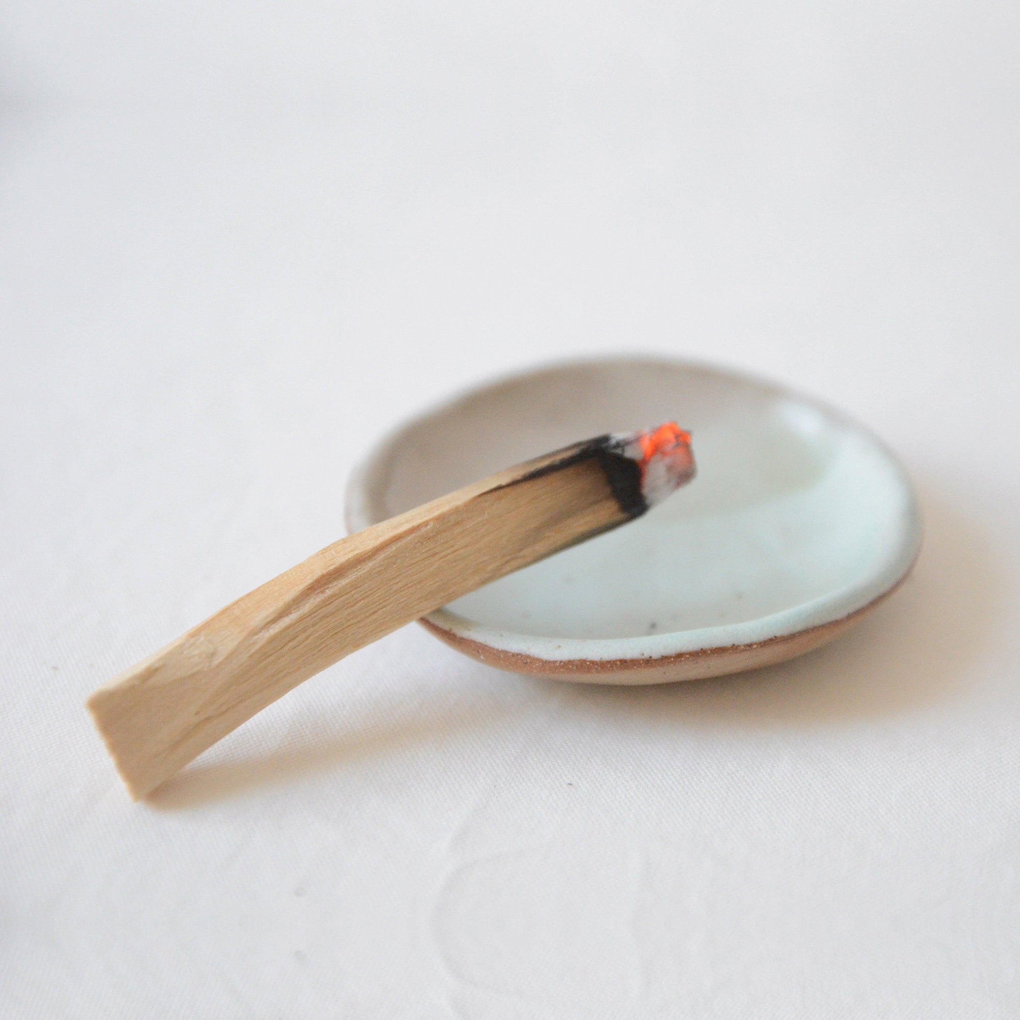Ecuadorian Palo Santo Sticks (10 Pieces) CEDAR AND MYRRH