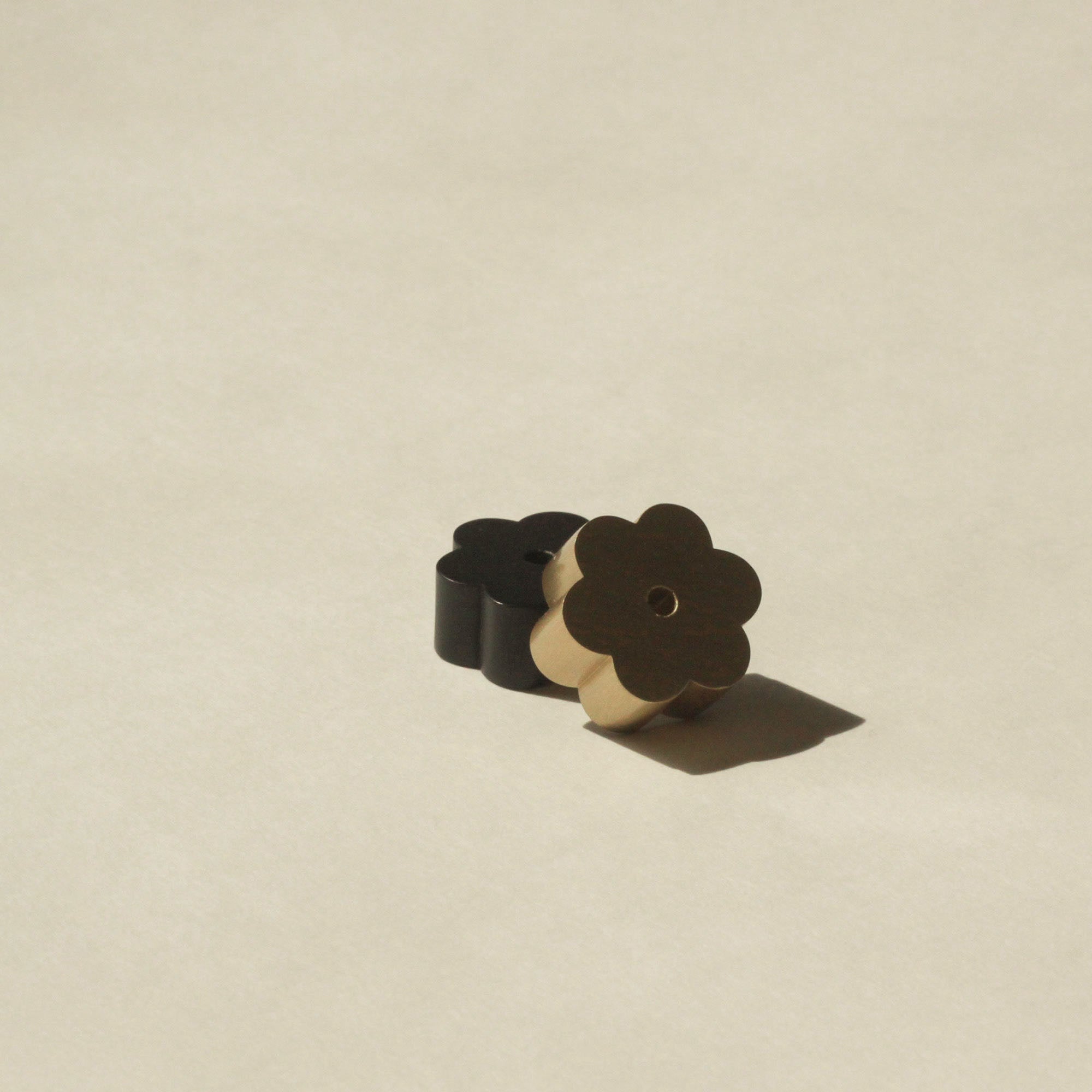 Flower Brass Incense Holder CEDAR AND MYRRH