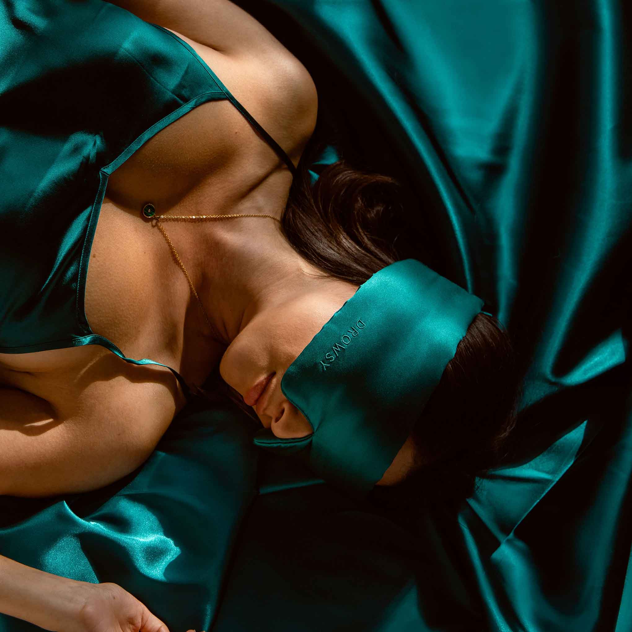 Green Sapphire Drowsy