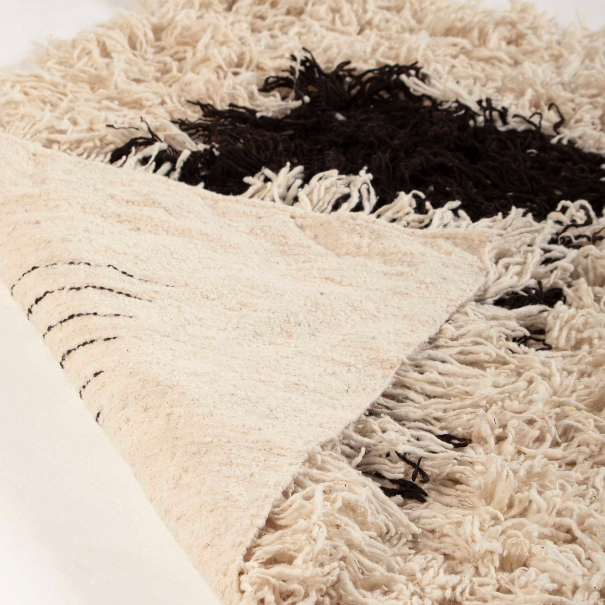 Hana Wool Rug by Diego Olivero Studio MESO
