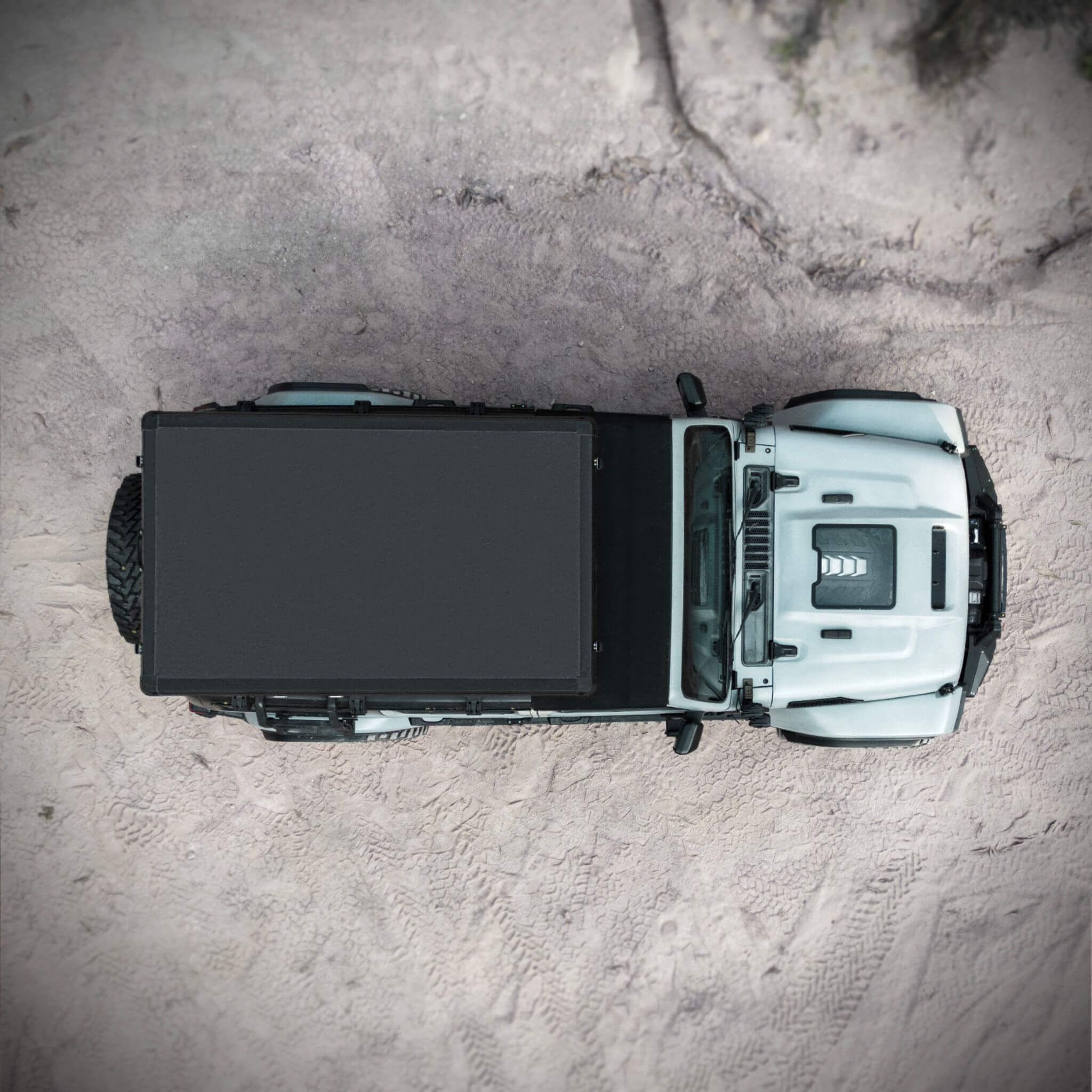 Heavy Duty 2 - 3 Person Hardshell Rooftop Tent With Ladder (SAK93120) SAKSBY WHOLESALE