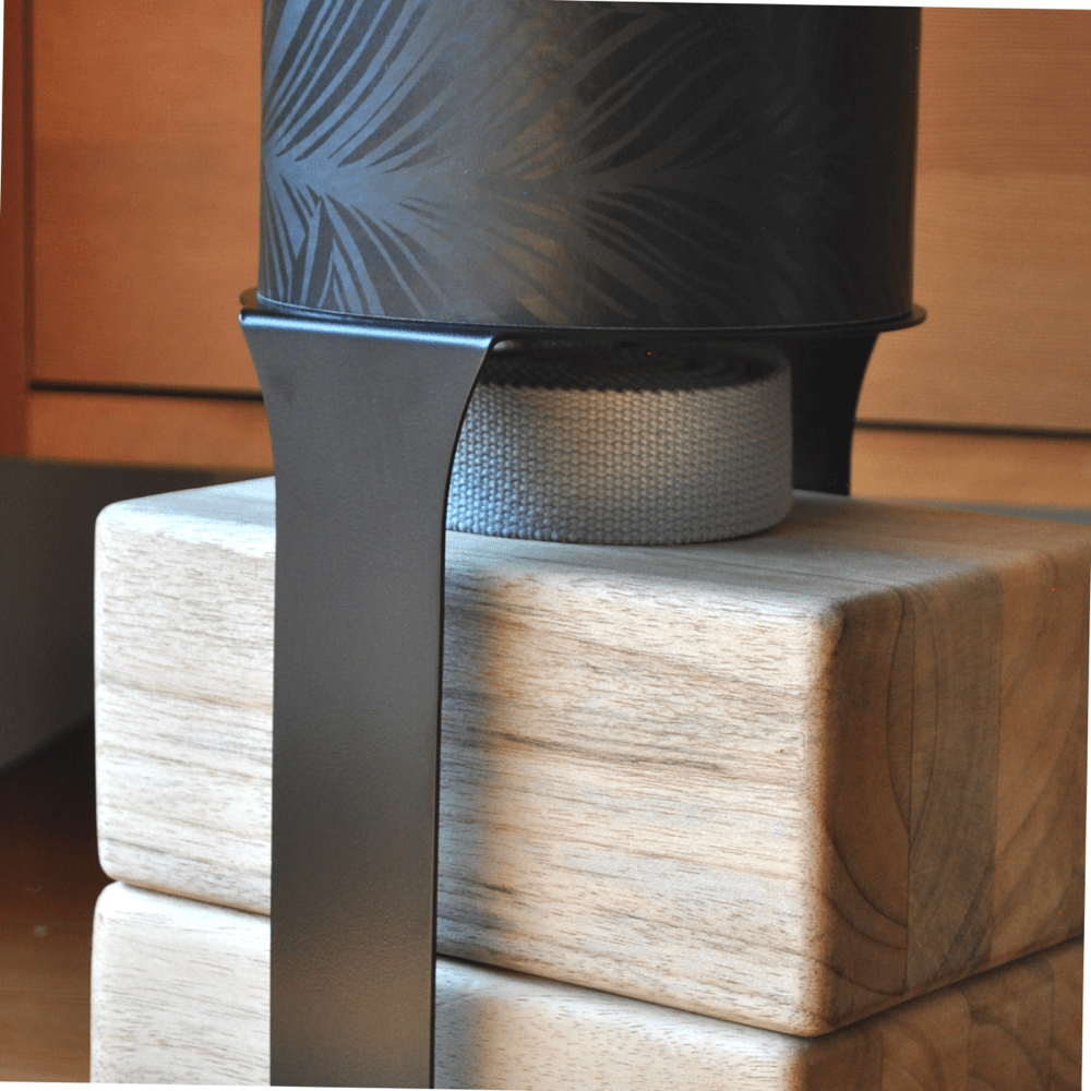 Homi Yoga Block Floor Stand | Black Mache