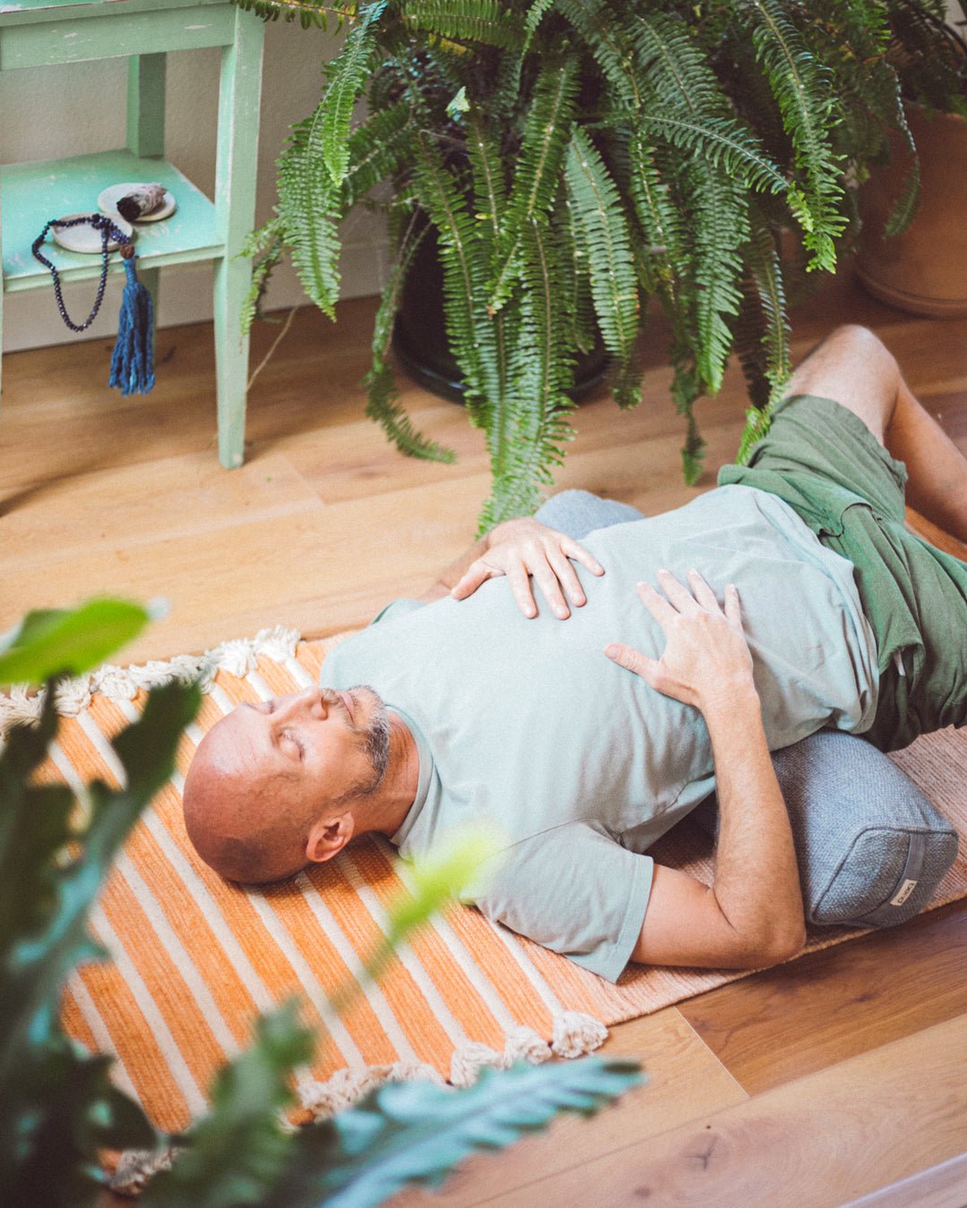 Indigo Ayurvedic Pranayama Pillow Bennd Yoga