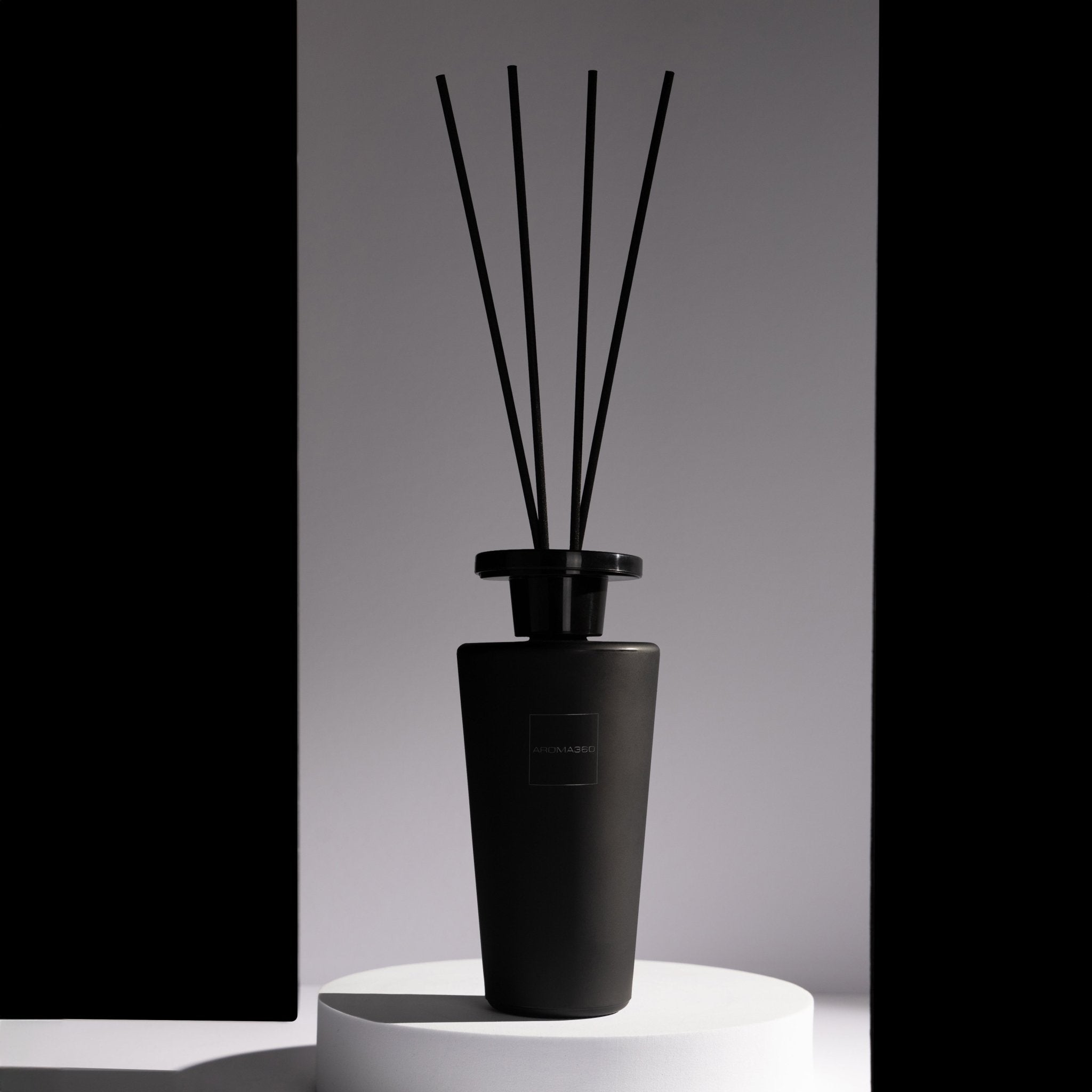 Iris 500mL Reed Diffuser Aroma360