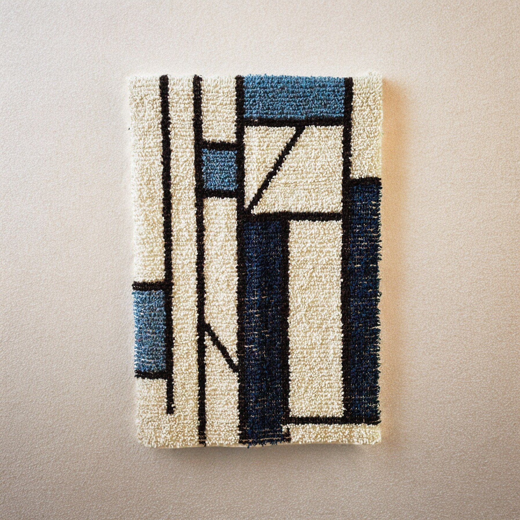 Ixcán Wool Rug by Diego Olivero Studio MESO
