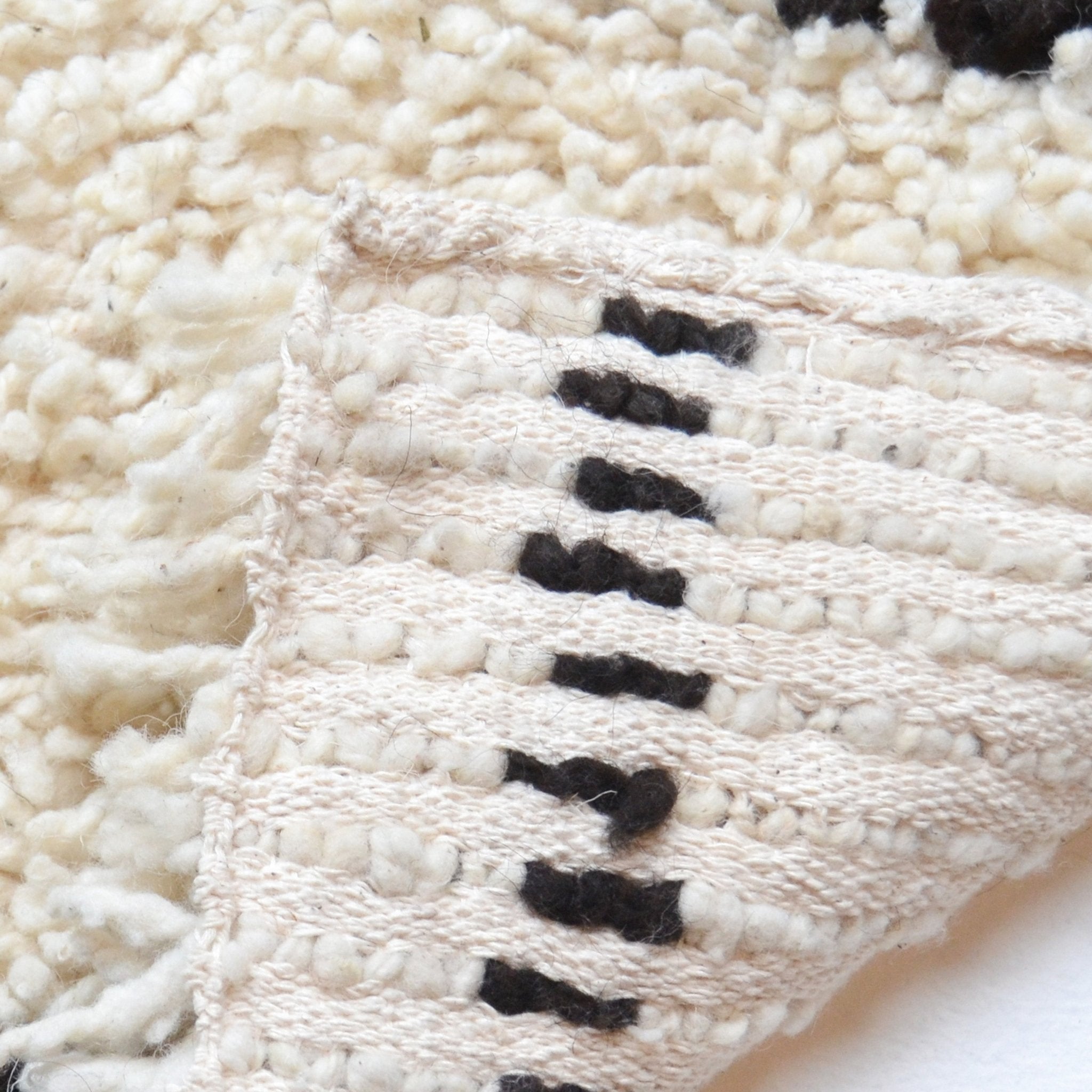 Kella Wool Rug by Diego Olivero Studio MESO