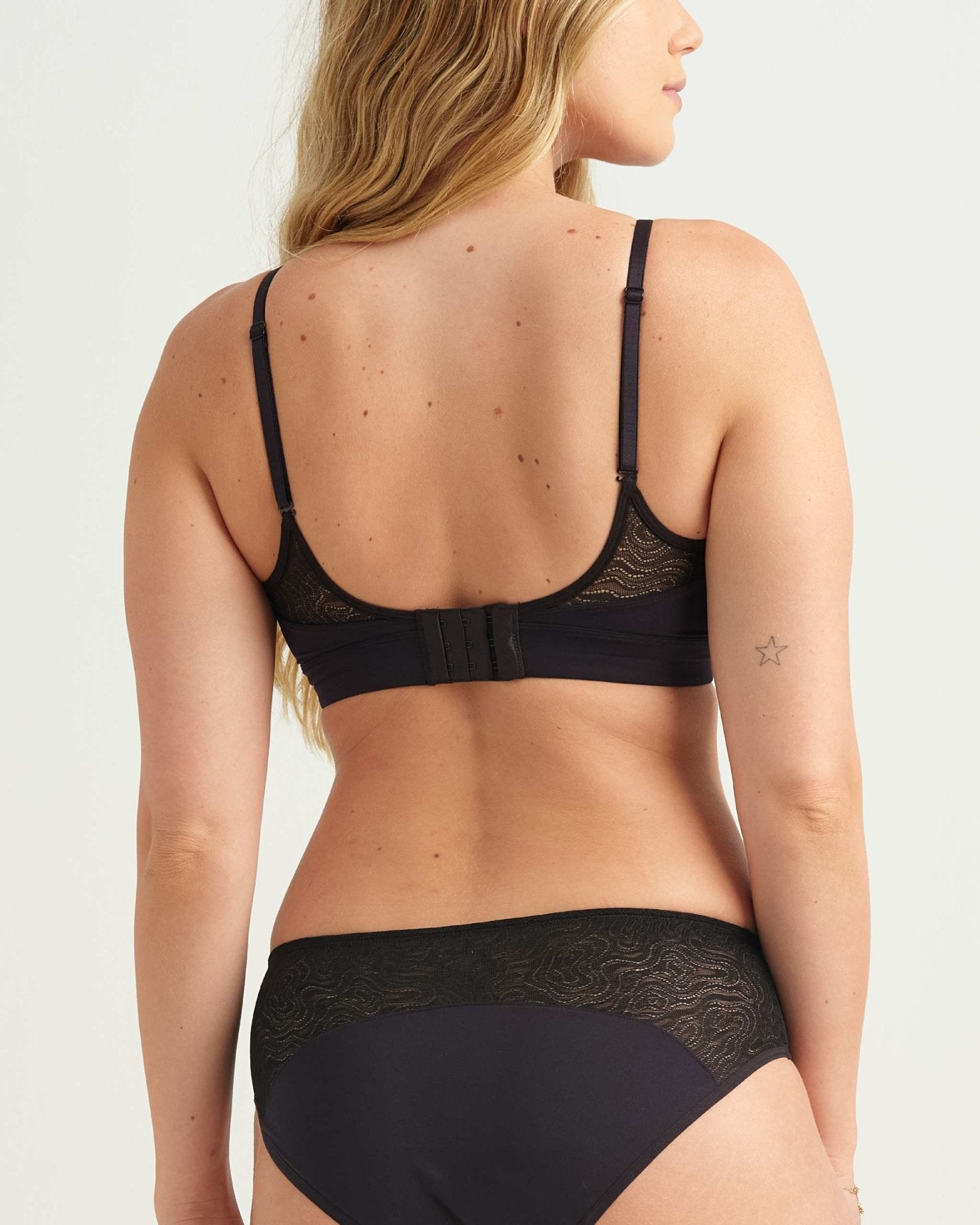 Lace Bralette Saalt