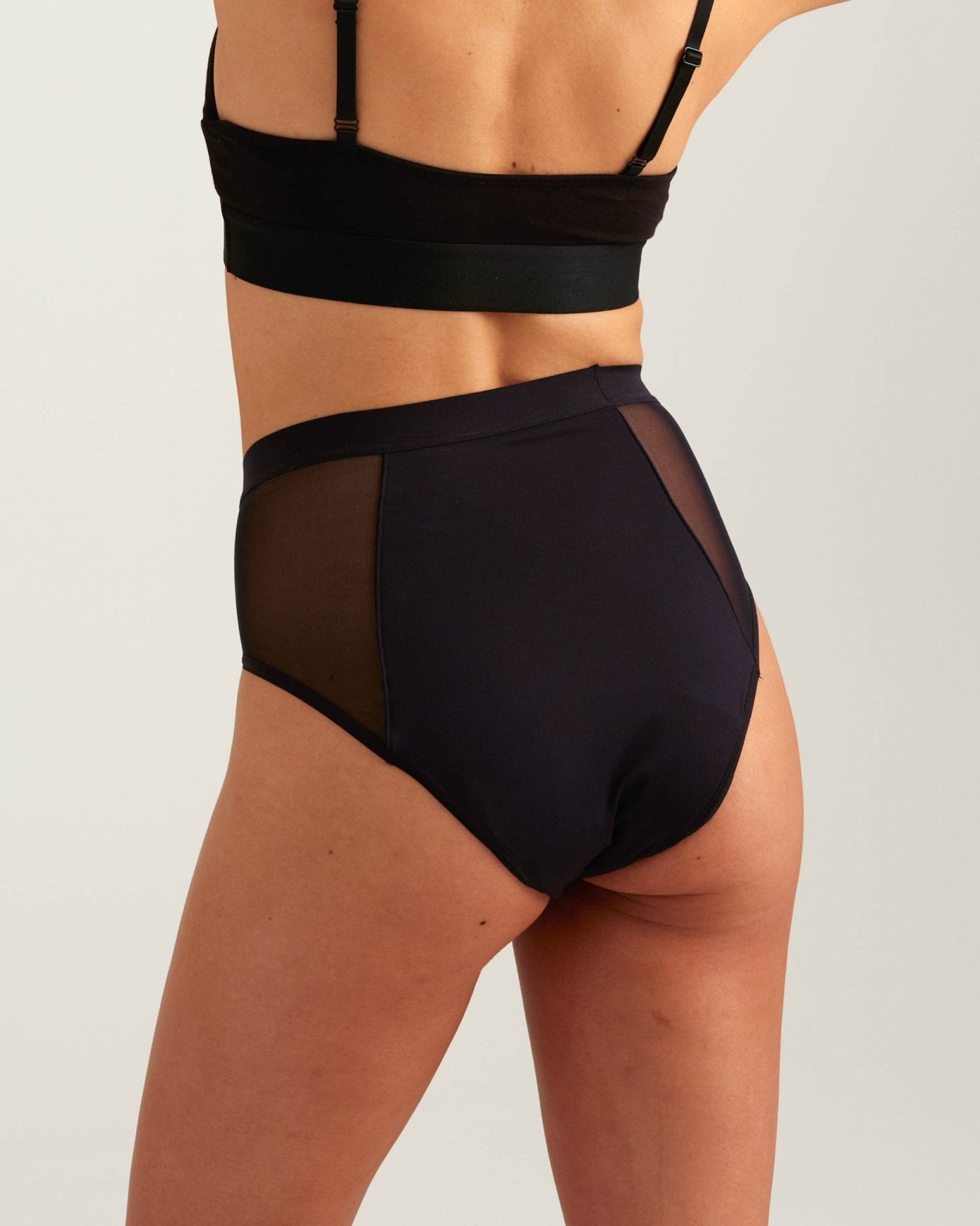 Leakproof French Cut High Waist Saalt