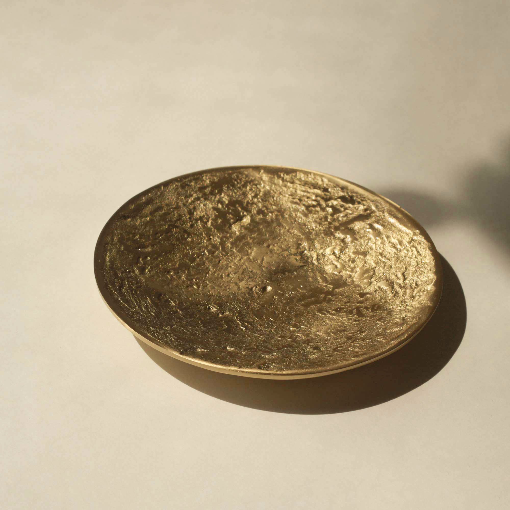 Luna Brass Plate CEDAR AND MYRRH