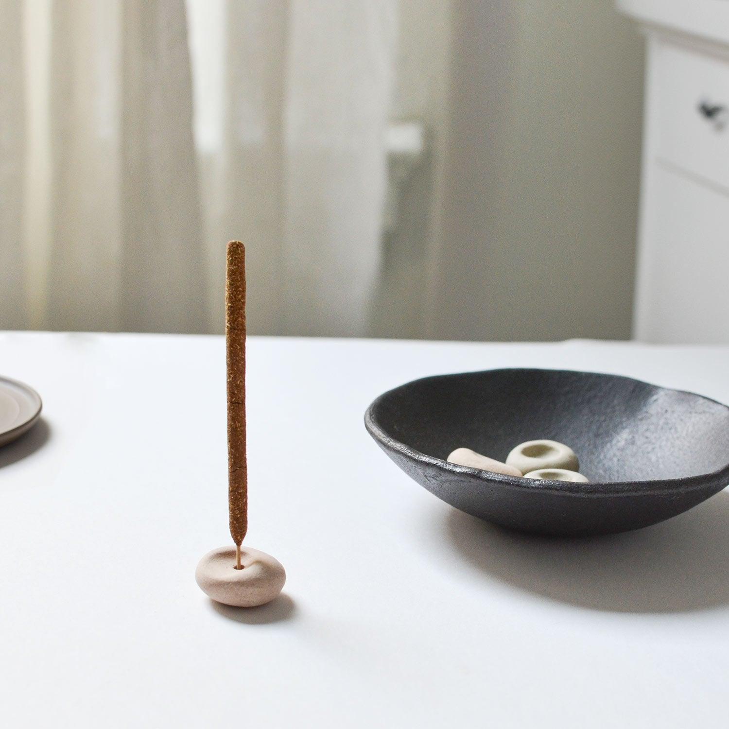 Mini Beige Ceramic Pebble Incense Holder CEDAR AND MYRRH