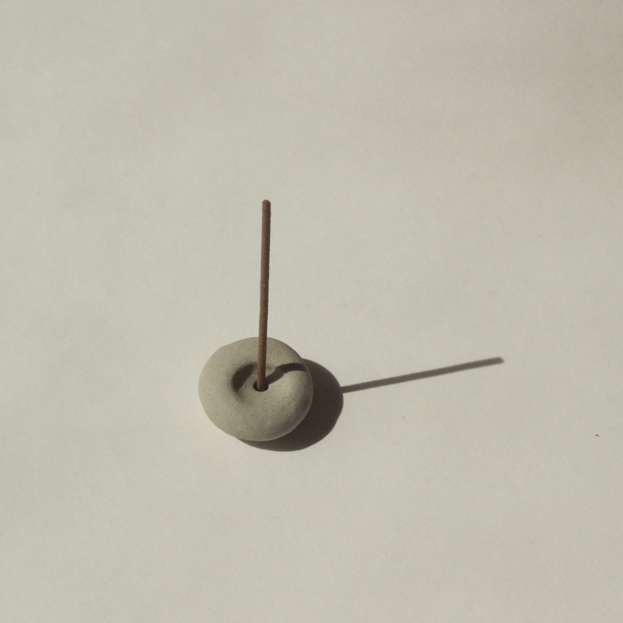 Mini Light Grey Ceramic Pebble Incense Holder CEDAR AND MYRRH