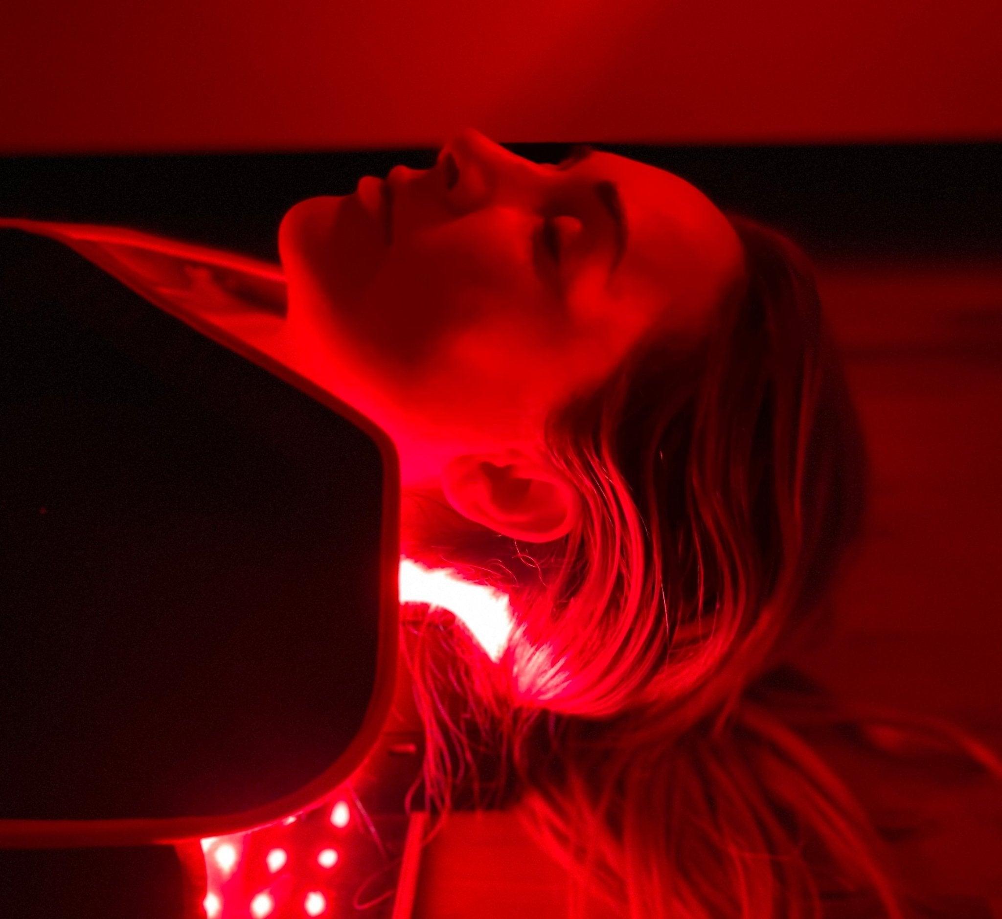 Mito Red Light MitoCHIRO™ Neck Wedge | Red Light Therapy for Neck & Spine Health
