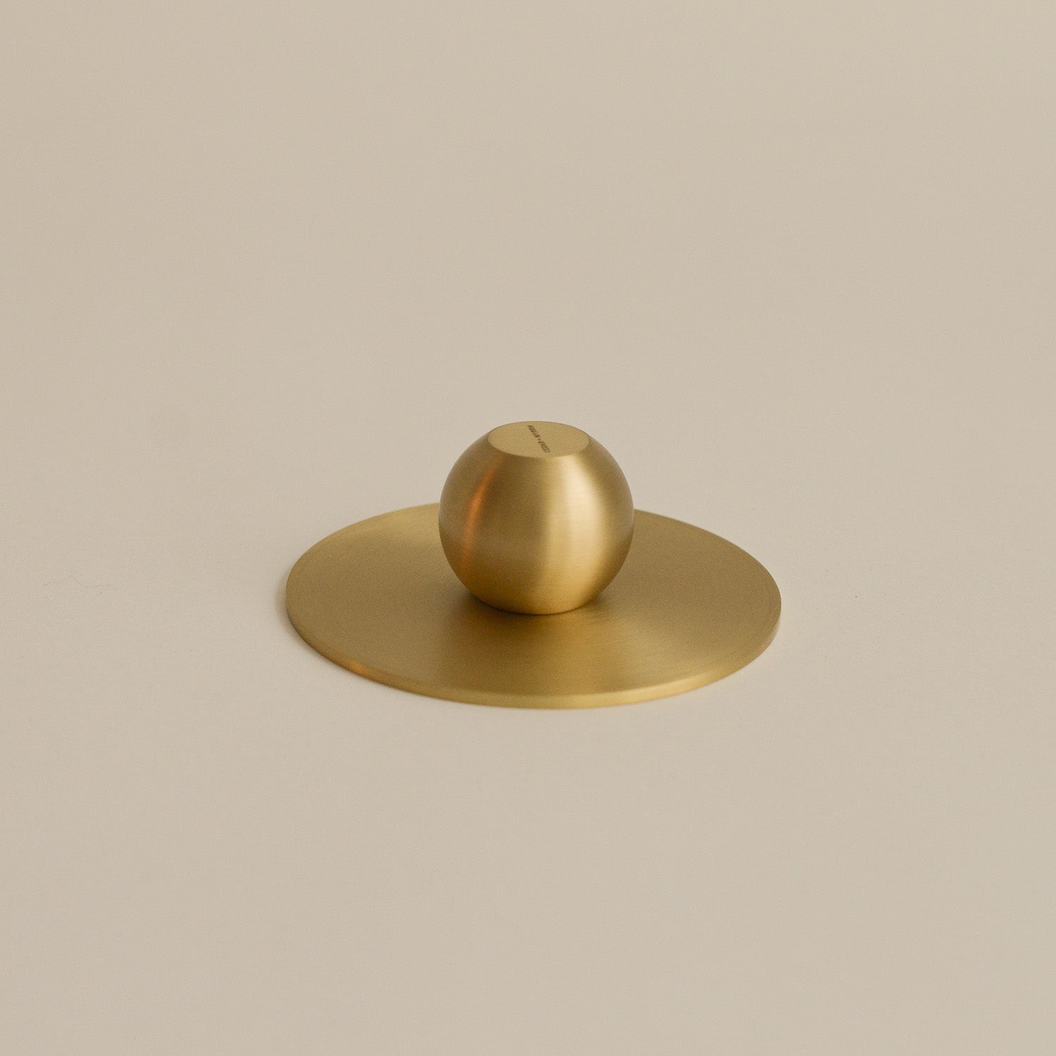 Orb Brass Incense Holder CEDAR AND MYRRH