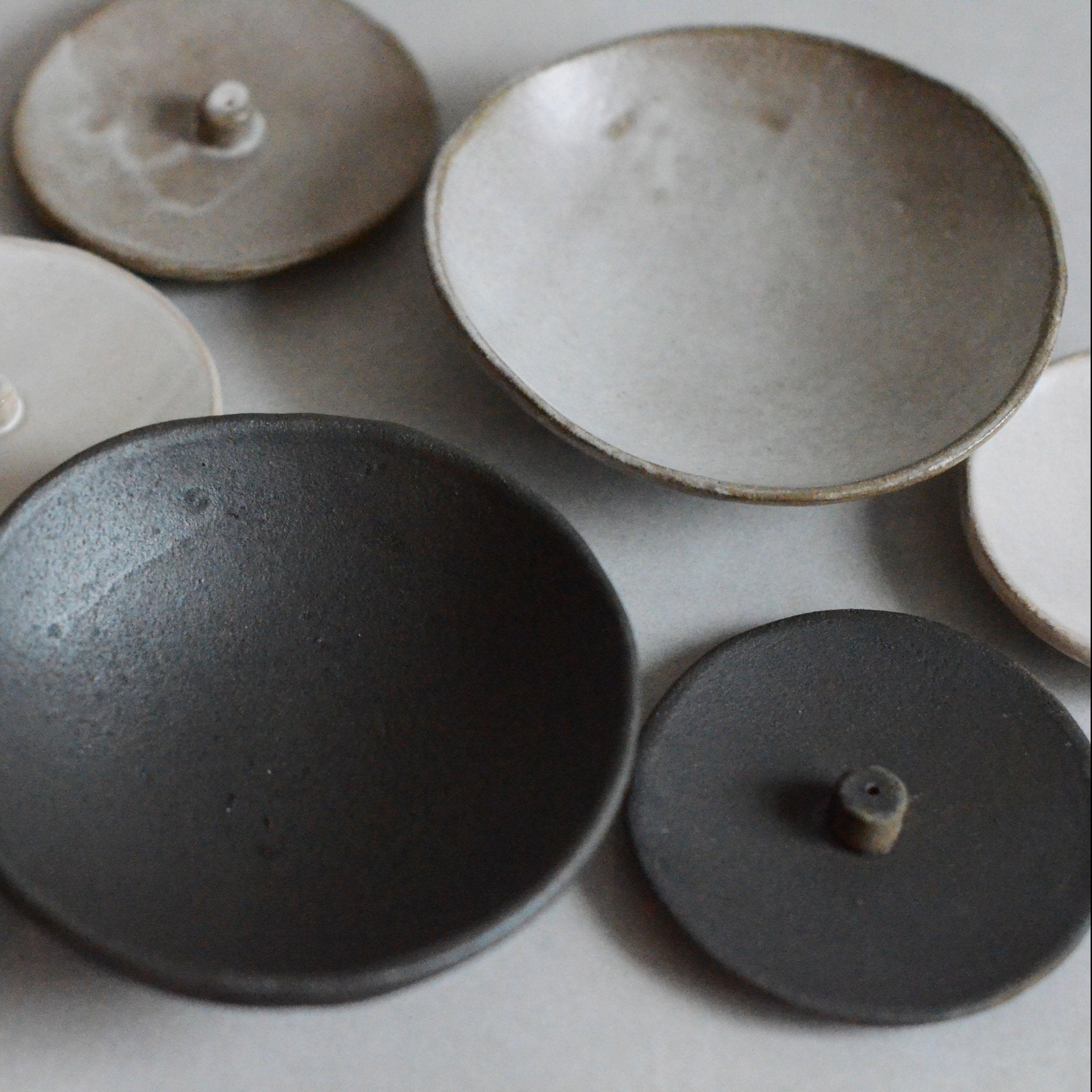 Sand Ceramic Incense Plate CEDAR AND MYRRH
