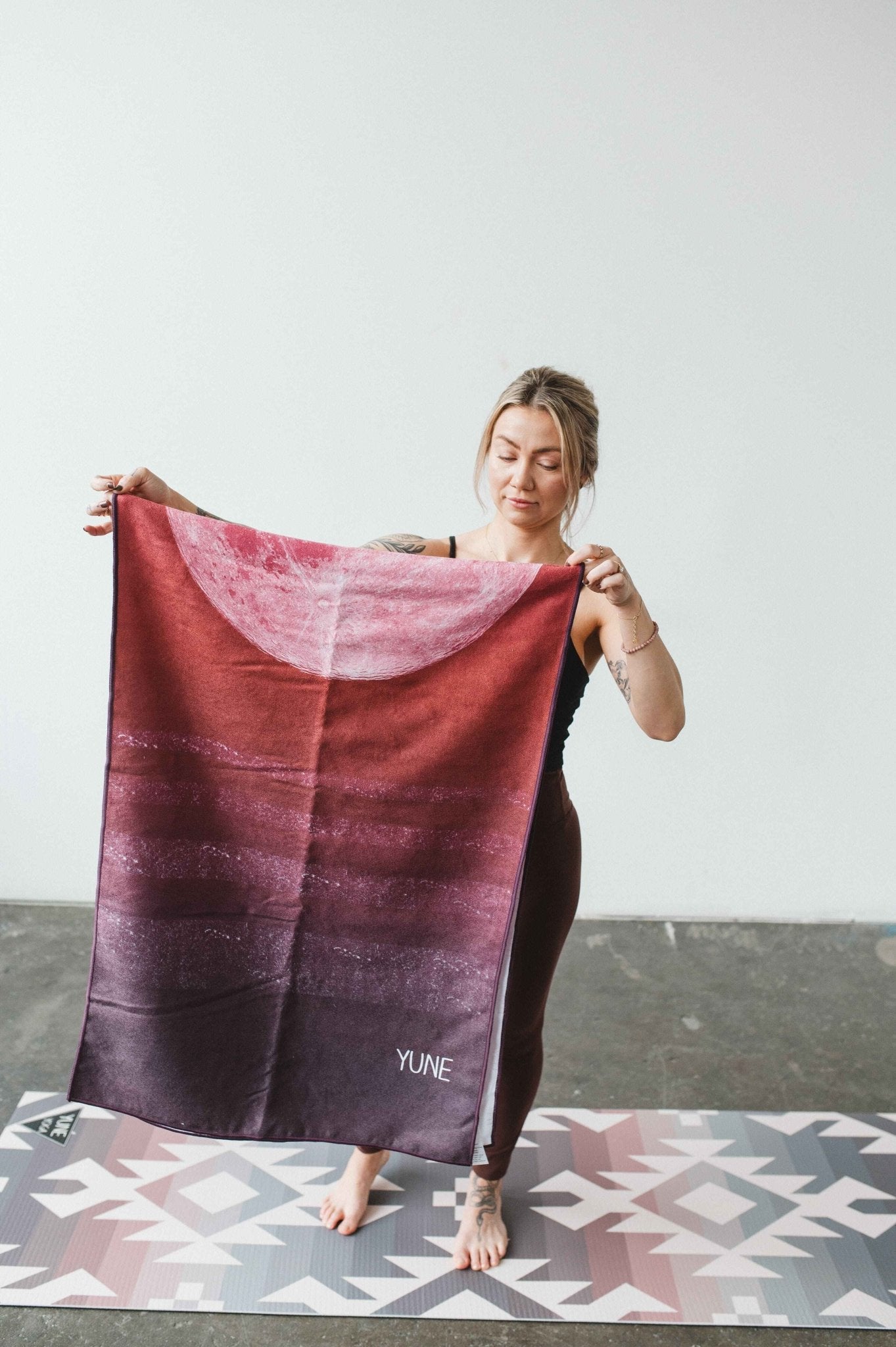 The Caliban Yoga Towel – Quick - Dry, Non - Slip, Eco - Conscious Design Yune Yoga