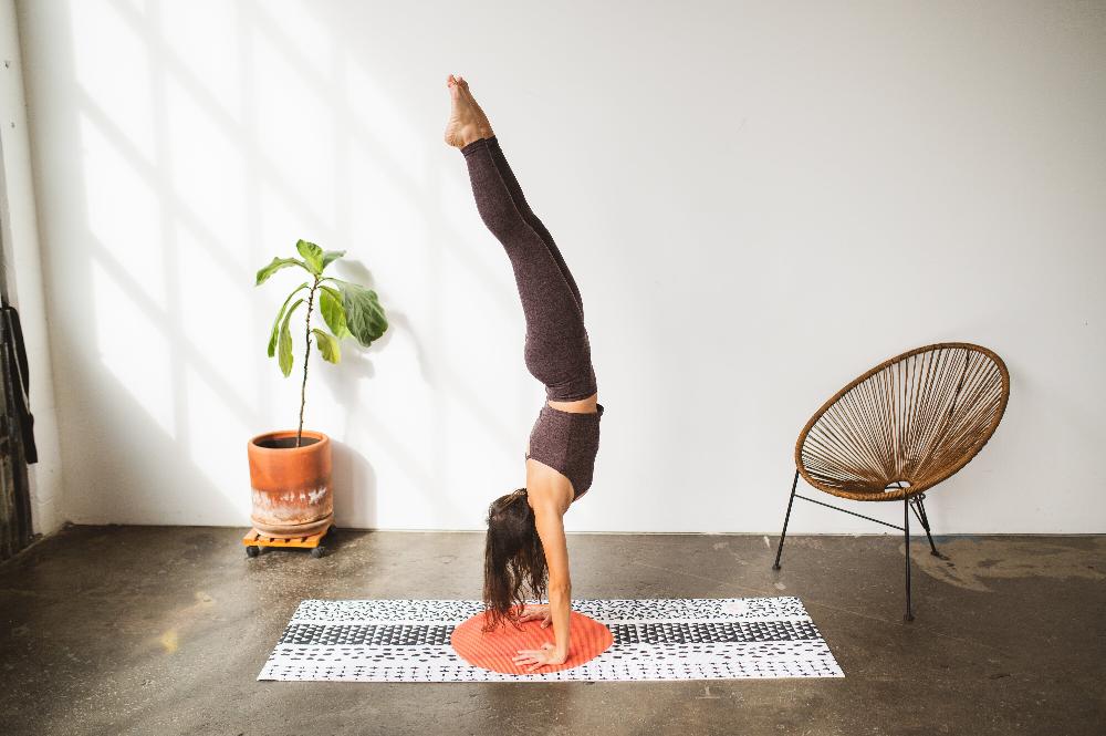 Yoga Mat | 6mm Lightweight | Black White Orange | Non - Slip | Eco Friendly | Yune Yoga | Bowie Yune Yoga