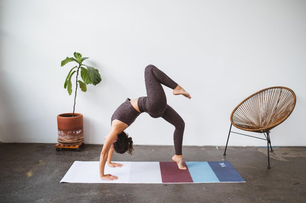 Yoga Mat | 6mm Lightweight | Striped| Non - Slip | Eco Friendly | Yune Yoga | Tofino Yune Yoga