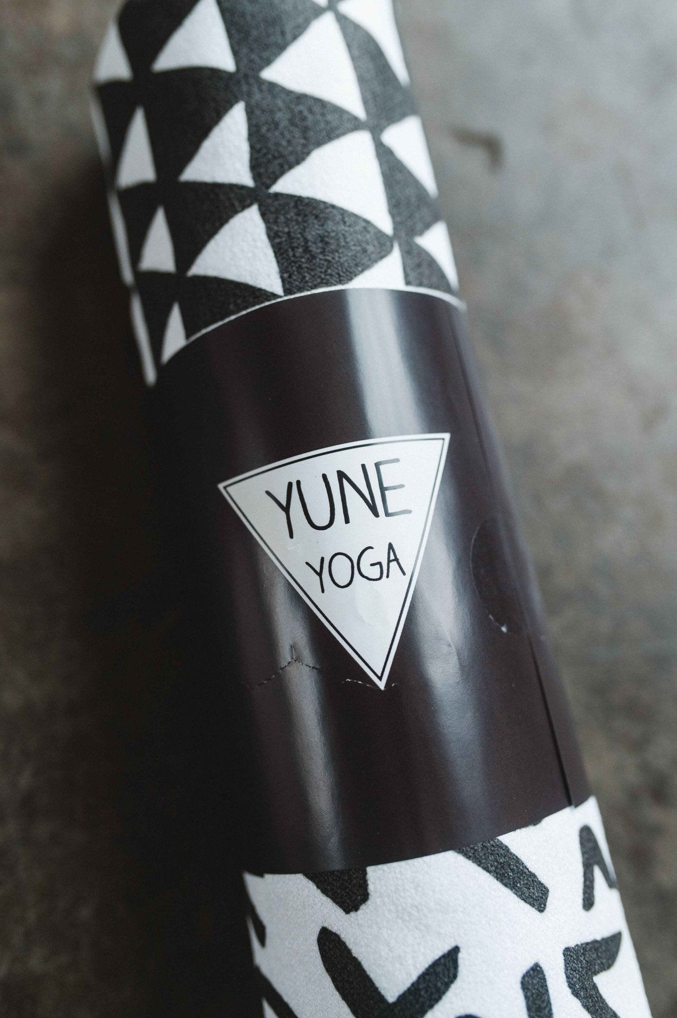 Yoga Towel | Non Slip Silicon Nubs | Absorbent Microfiber | White Black | Yune Yoga | The Jagger Yune Yoga