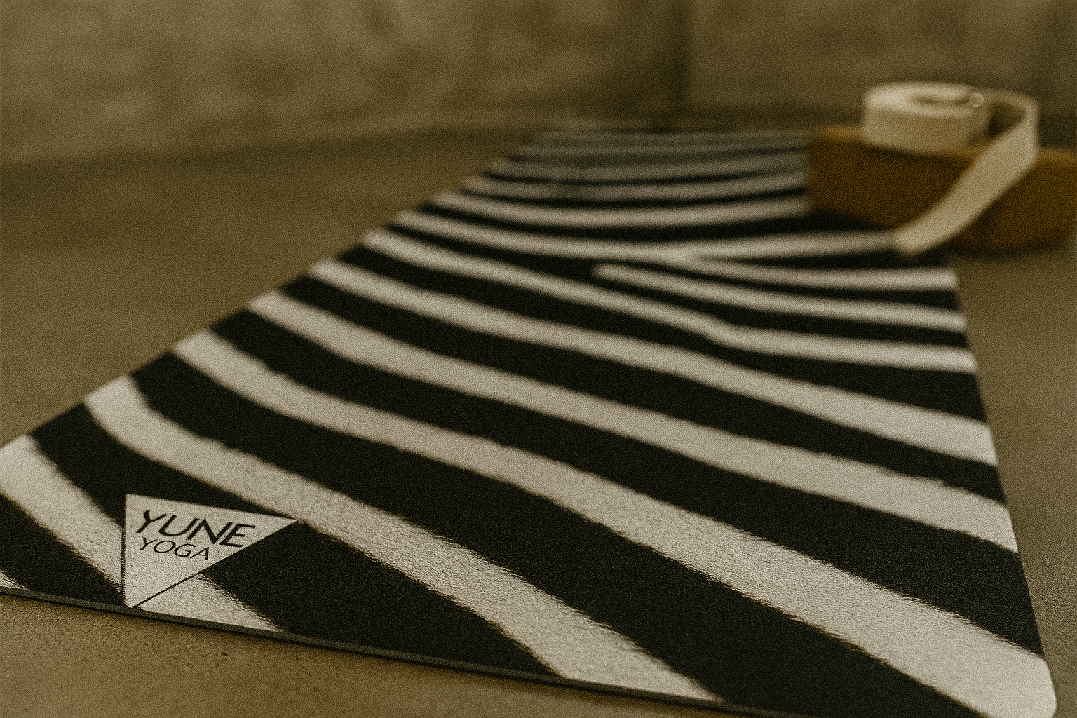 Zebra Stripe Eco - Friendly Yoga Mat – 6mm Cushioned, Non - Slip | Yune Yune Yoga